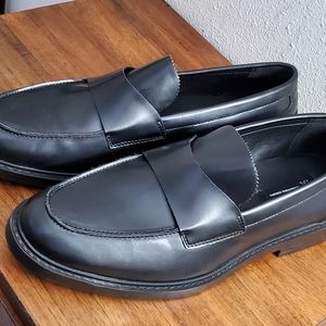 Mens shoes